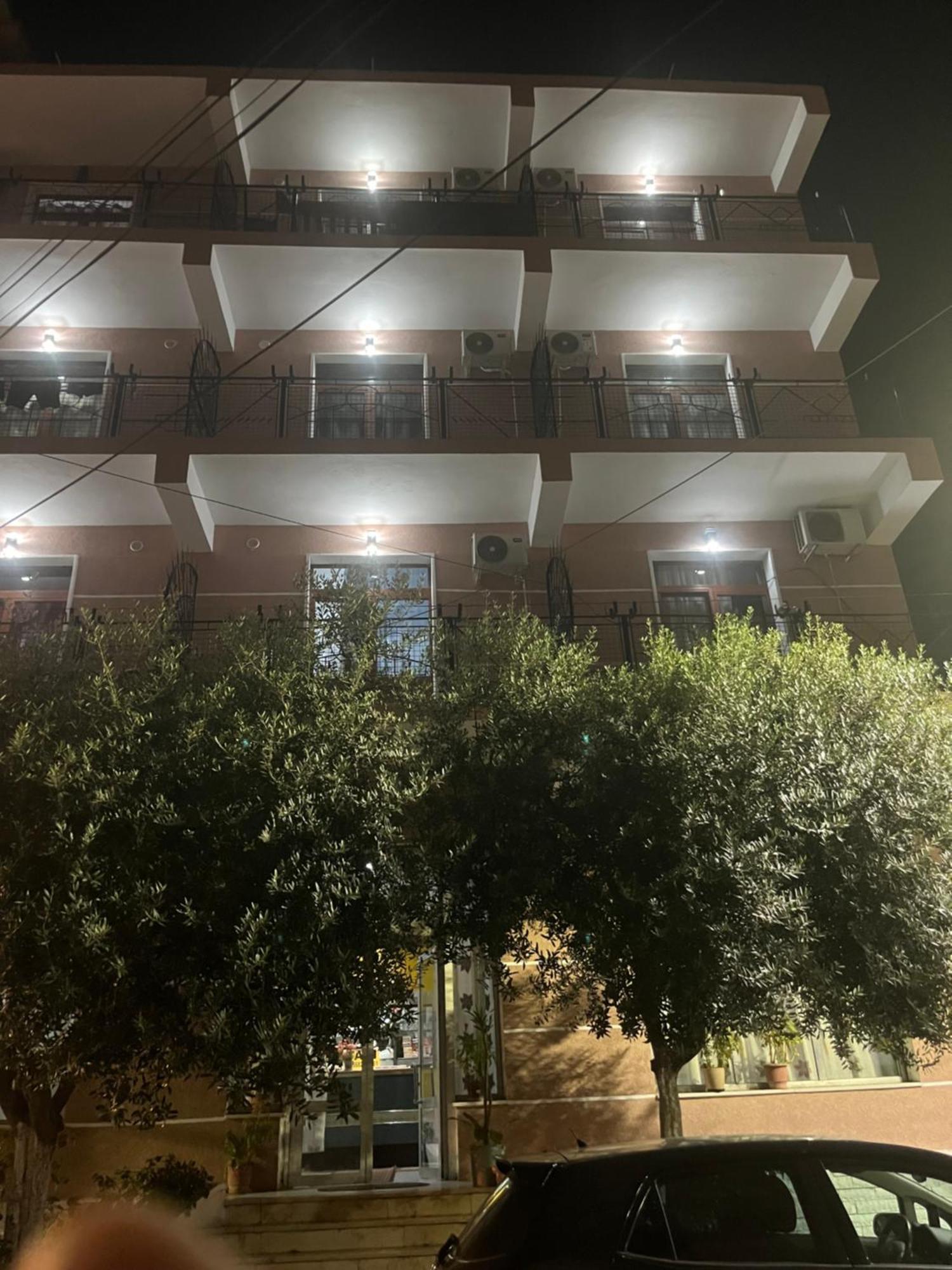 Luli Center Hotel 3*