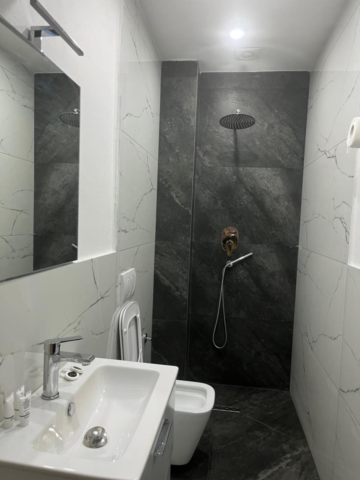 Hotel Luli Center 3*