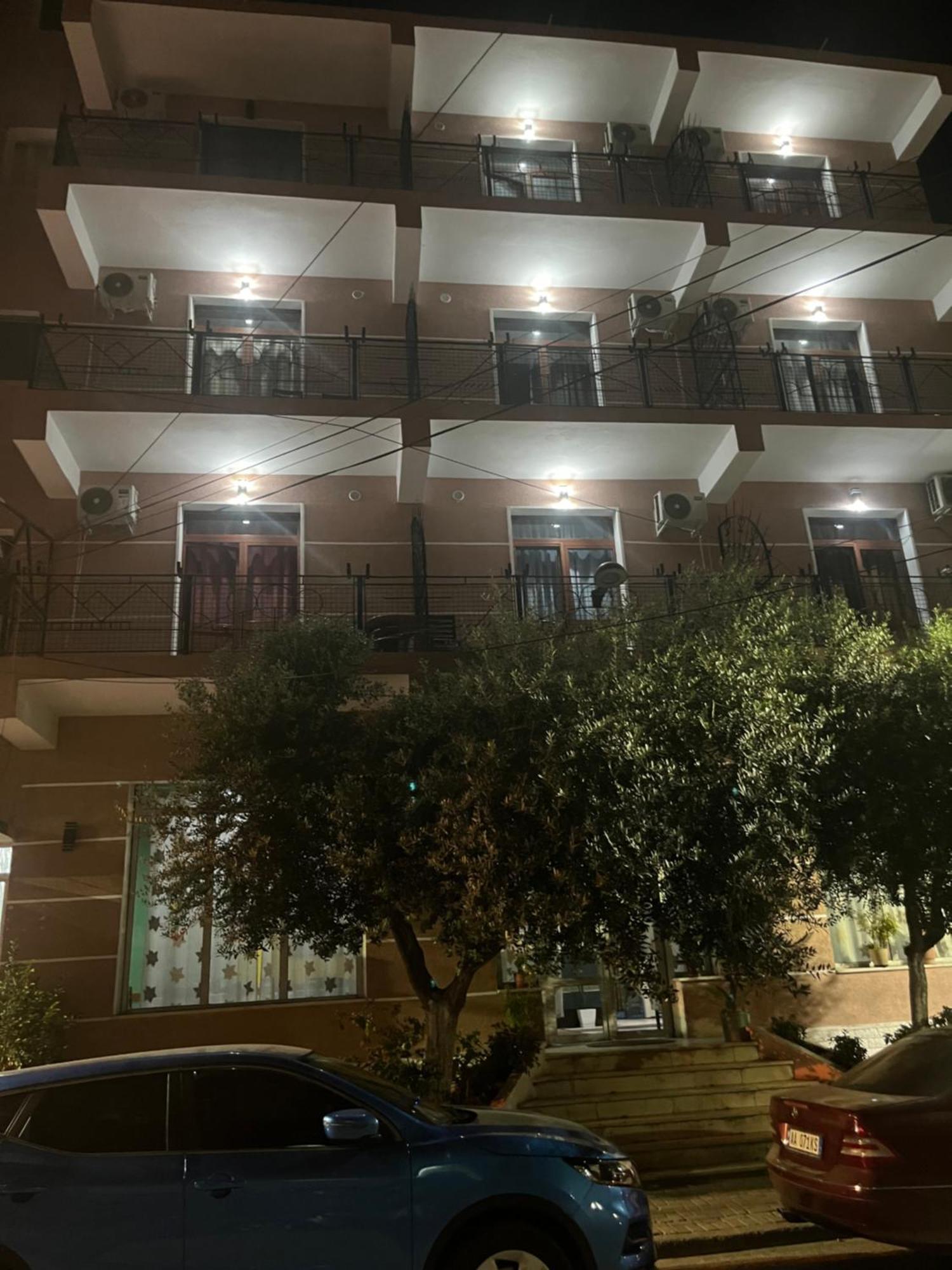 Luli Center Hotel 3*